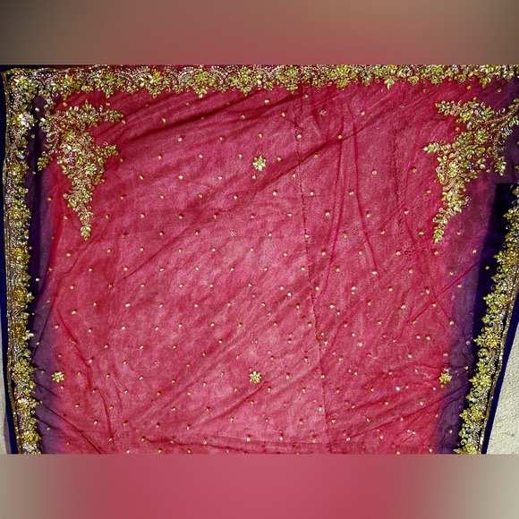 Pink/purple saree with heavy border design - Picture 3 of 3